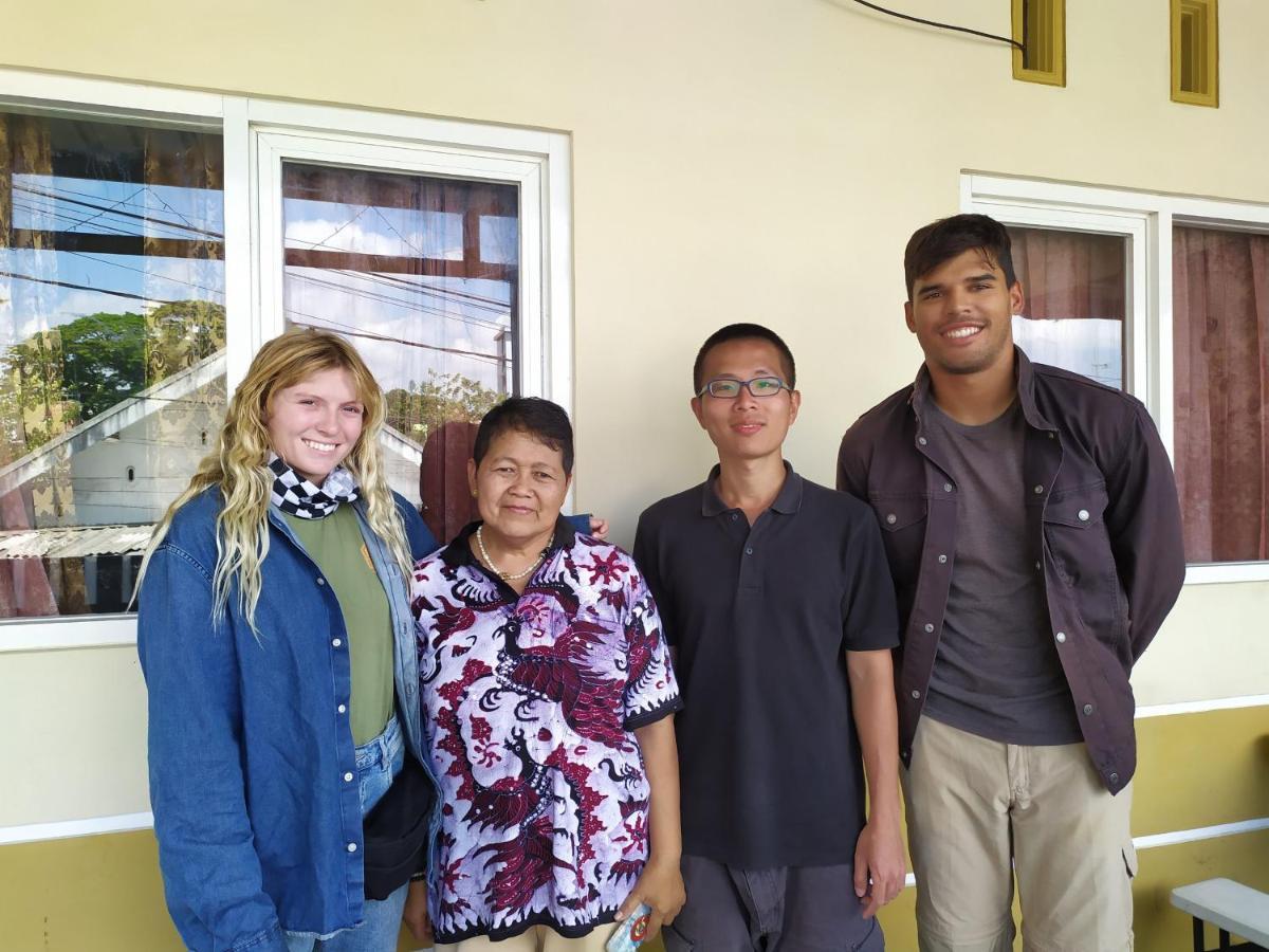 Griya Backpacker Pak Yon Bed & Breakfast Malang Luaran gambar
