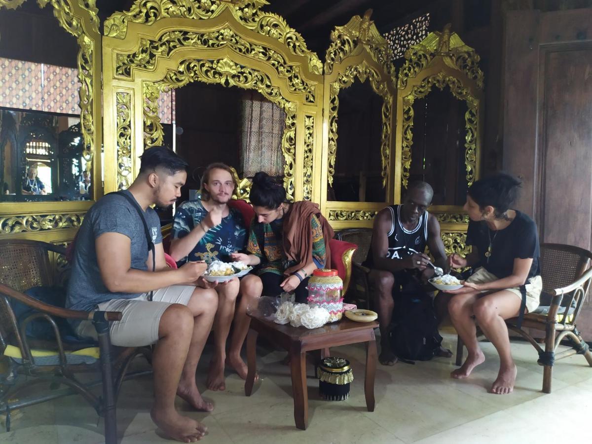 Griya Backpacker Pak Yon Bed & Breakfast Malang Luaran gambar